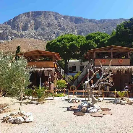 בקתה Black Pearl Luxury *